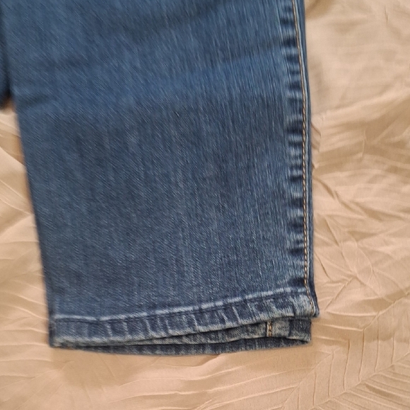 Holliste Classic Blue Denim Jeans - Picture 5 of 7